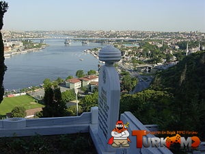 300px-DSC04831_Istanbul_-_Cimitero_di_Eyup_-_Foto_G._DallOrto_30-5-2006.jpg