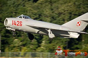 300px-MiG-17_landing_by_StuSeeger.jpg