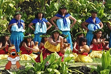 220px-Hula_Kahiko_Hawaii_Volcanoes_National_Park_02.jpg