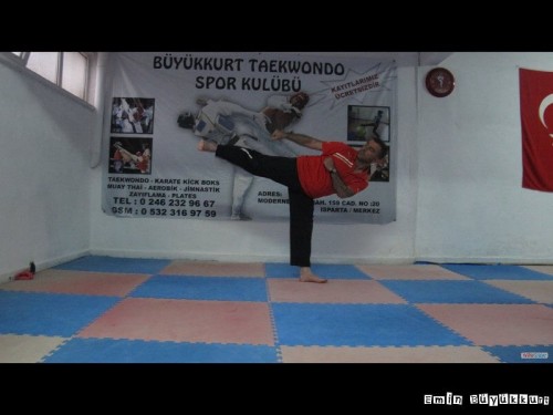 eminbuyukkurttaekwondoIsparta11-Kopya.jpg