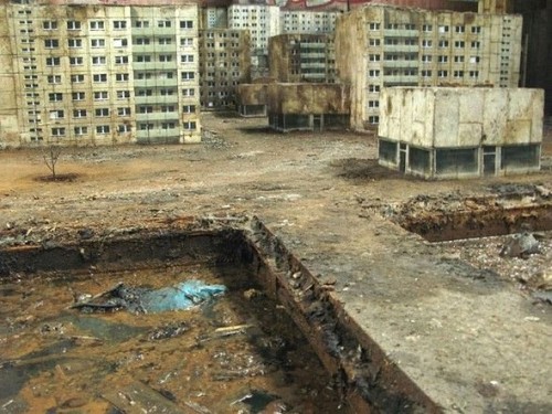 alman-sanatci-objeleri-apartmana-donusturdu_x_89460_b.jpg