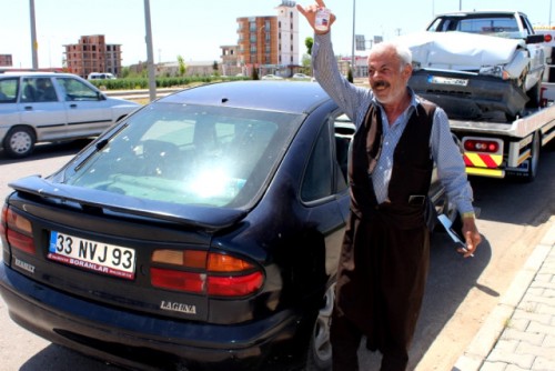 trafik-cezasina-sevindi-3-9562839_o.jpg
