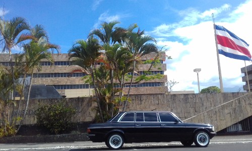 COSTA-RICA-COURT-SYSTEM-LIMOUSINE-TOUR.jpg