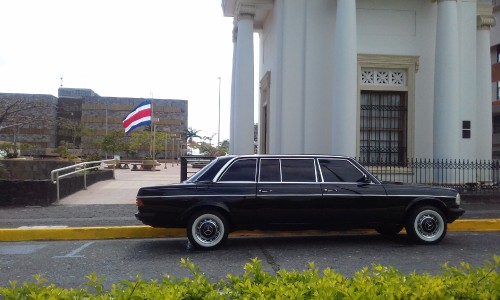 Corte-Suprema-de-Justicia-de-Costa-Rica.-300D-LIMO-TOURS.jpg