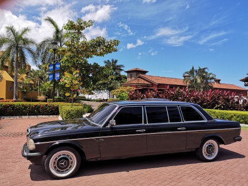 PACIFIC COSAT COSTA RICA BEACH TOURS. MERCEDES LIMOUSINE LANG