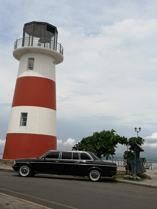 LIGHTHOUSE PUNTARENAS COSTA RICA. LIMO TRANSPORTATION W123 LWB 300D