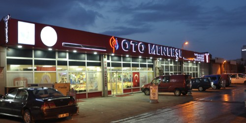 OTO MENEKŞE DIŞ GÖRÜNÜM