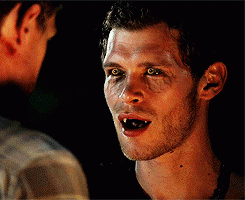 Klaus-as-a-wolf-klaus-35549865-245-200.gif