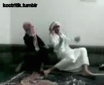 tumblr_mtxyu0ybEb1s9wqiao1_400.gif
