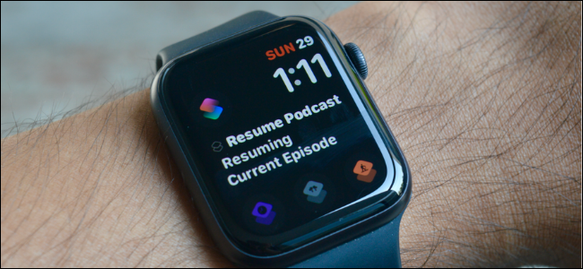 Apple-Watch-Face-With-Shortcuts-Complications.png