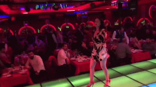 tenor38ad0dca144ac91d.gif