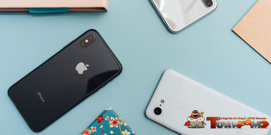 iPhones-and-Androids-on-Table.png