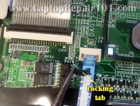 fix-touchpad-cable-connector-01.jpg