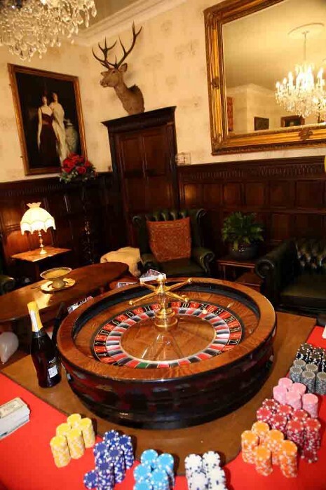 Roulette-table-Party-Casinos.jpg