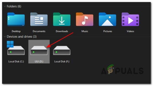 accessing-the-flash-drive.jpg