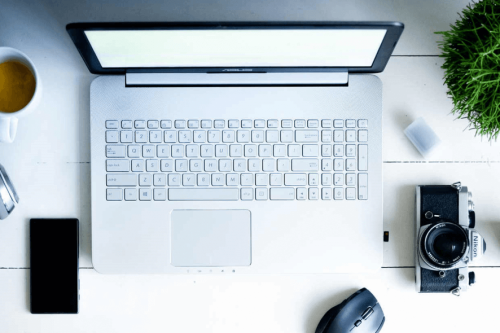 Laptop-sceen-randomly-dimming-e1555403661163-886x590.png