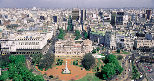 Day-01-Plaza-de-Mayo.jpg