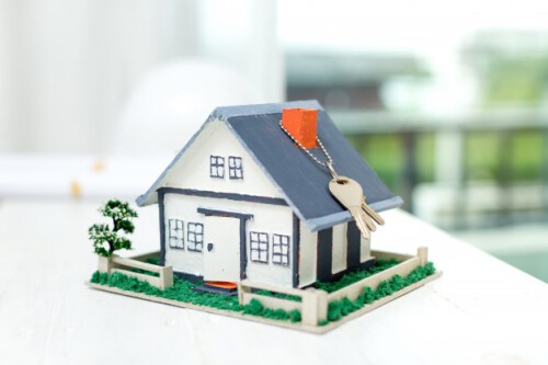 real-estate-with-house-model-keys_1150-17814.jpg