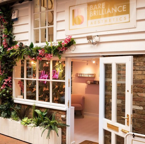 Looking for an hifu in Windsor? Barebrilliance.co.uk is a prominent platform for hifu treatment in Berkshire. We know first-hand what it’s like to be the patient and putting your faith in a practitioner. Visit our site for more info.