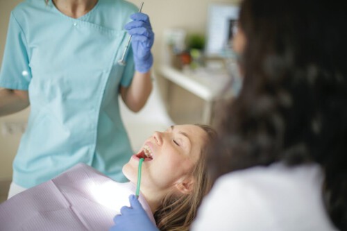 Searching for the dental doctor in Bhopal? Smile-gallery.com is a well-known place for all dental problems by the most innovative techniques. Discover all the more today; visit our site.

https://smile-gallery.com/