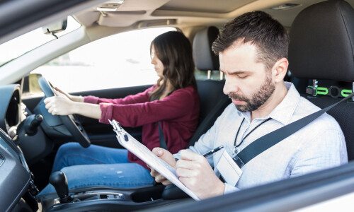 Searching for the best driving school in Ermington? 3mdrivingschool.com.au is a prominent place with a team of professional and certified instructors with road safety training and skill-enhancing tips. Check out our site for more info.

https://3mdrivingschool.com.au/driving-school-ermington/