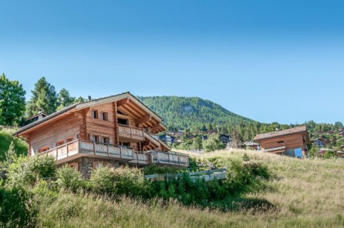 Catered & Self Catered Swiss Alpine Chalets with an Exceptional Holiday Service in Nendaz, Les 4 Vallées

https://4valleyschaletrental.com/luxury-chalets/