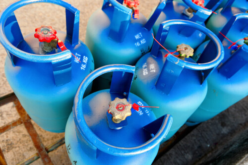 We offer Propane cylinder handling & exchange online course which teaches proper handling, exchange, storage and legal requirements as per C.S.A. Regulation.

https://onlinesafetytraining.ca/course/propane-cylinder-handling-exchange-online-course/