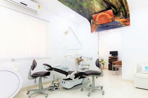 Searching for a dental hospital in Bhopal? Smile-gallery.com is the best dental clinic in Bhopal, providing comprehensive dental care at an affordable price and high quality. Book an appointment with us now!

https://smile-gallery.com/