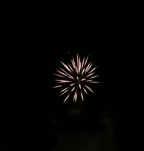Fogos_artificiais_-_Fuegos_artificiales_-_Fireworks_-_Santa_Minia_2014_-_Brion_-_Animacion_-_06.gif