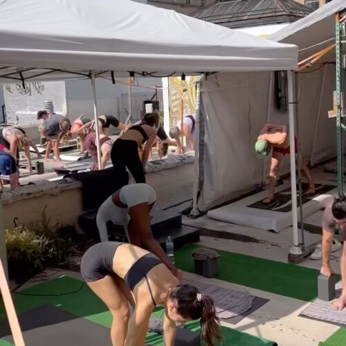 Outdoor-Yoga-NYC.jpg