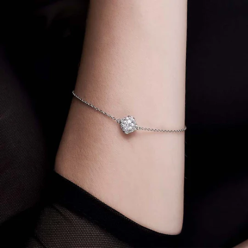 GelangmoissaniteberliansolitairElenaarsignaturediamondsilverbracelet_4_540x.png