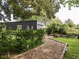 Find-Holiday-Accommodation-In-Hertfordshire.jpg