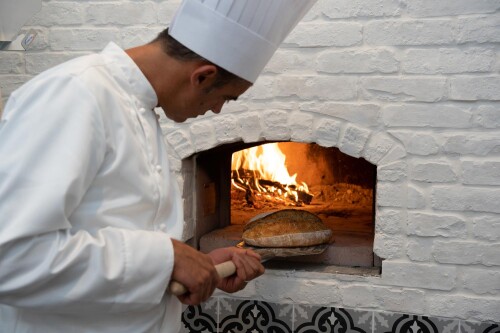 alloro-private-dining-chef-martinelli-brick-oven.jpg