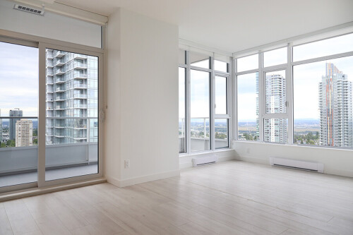 Features in this corner unit include open plan living, large windows & high ceilings to allow plenty of natural light, stainless steel and integrated appliances: Refrigerator, Dishwasher, Gas Stove, Oven, and Microwave,

Price:- $3,150/mo

https://www.bodewell.ca/property/station-square-5-2709/