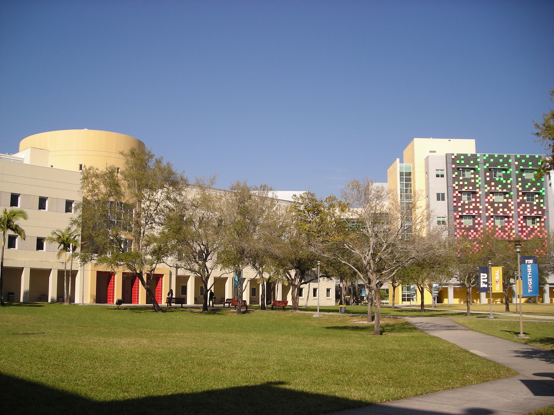 FIU_ChemistryPhysics.jpg