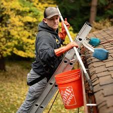 The-Best-Gutter-Cleaner-Near-Me.jpg