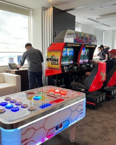 arcade-machine.jpg