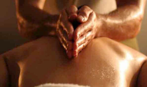 Kalari-Marma-massage-2.jpg
