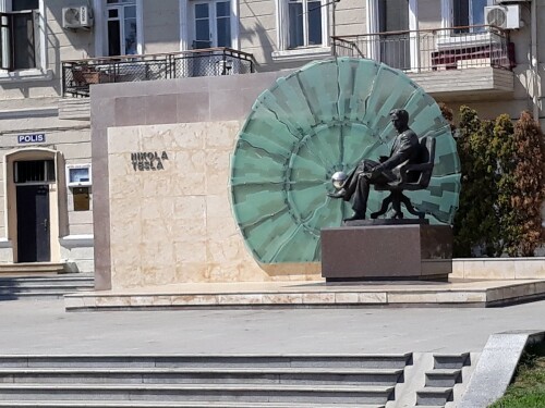 nicola-tesla-monument.jpg