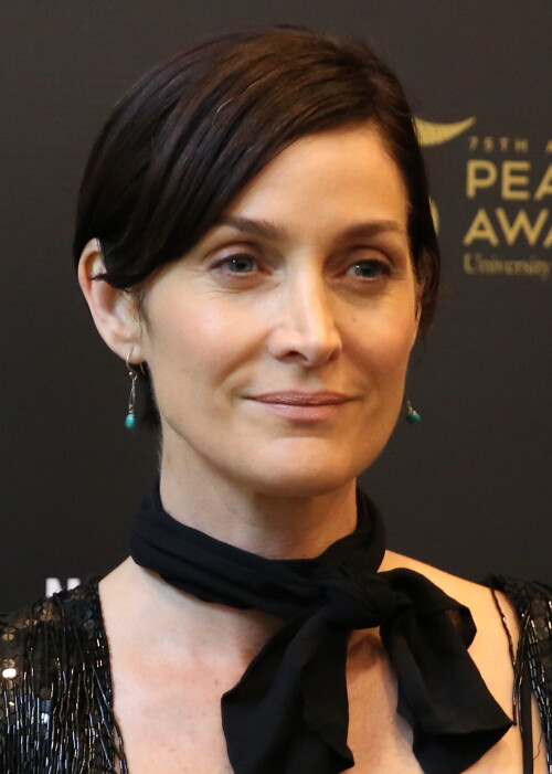 Carrie-Anne_Moss_May_2016.jpg