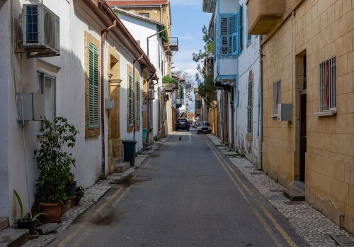 1280px-Alleyway_in_the_Arab_Quarter_North_Nicosia_Cyprus_02.jpg