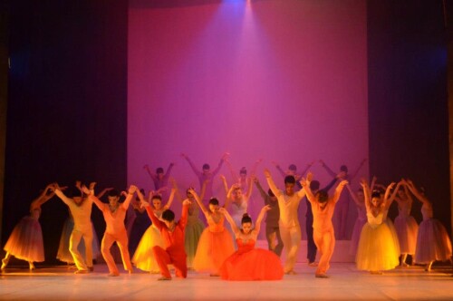 Ballet_troupe.jpg