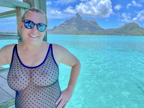 Naked in Tahiti