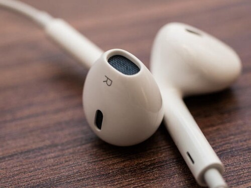 Apple_EarPods_35446297_03.jpg