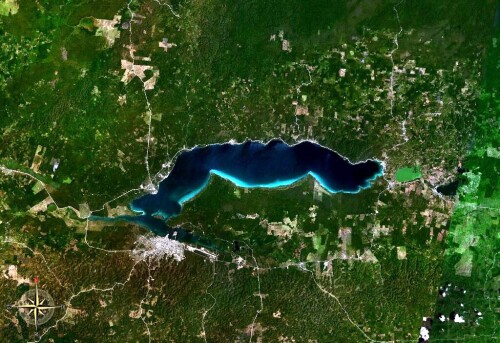 Lake_Peten_Itza_NASA.jpg