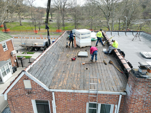 65708309c3e0307dcf14ca3b_roof-repair-brooklyn-ny-1.jpg