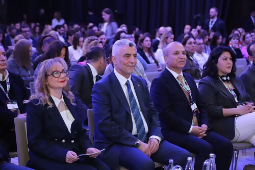 kapak_protokol_sedamizrakli_bakan-bolat_cagla-cihan-sen-global_marketing_summit.jpg