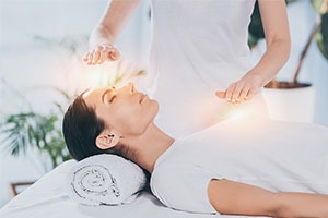 Reiki-300x200-1.jpg