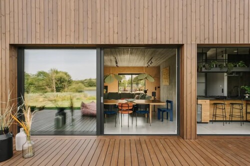 imageye___-_Thermowood-decking.jpg