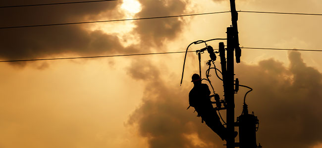 Powering Through Outages and Illuminating Your Parking Lot: A Guide for Springfield Businesses